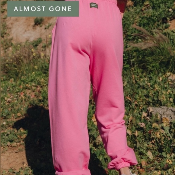 Daily Drills Joggers in Cheeks - Picture 2 of 4